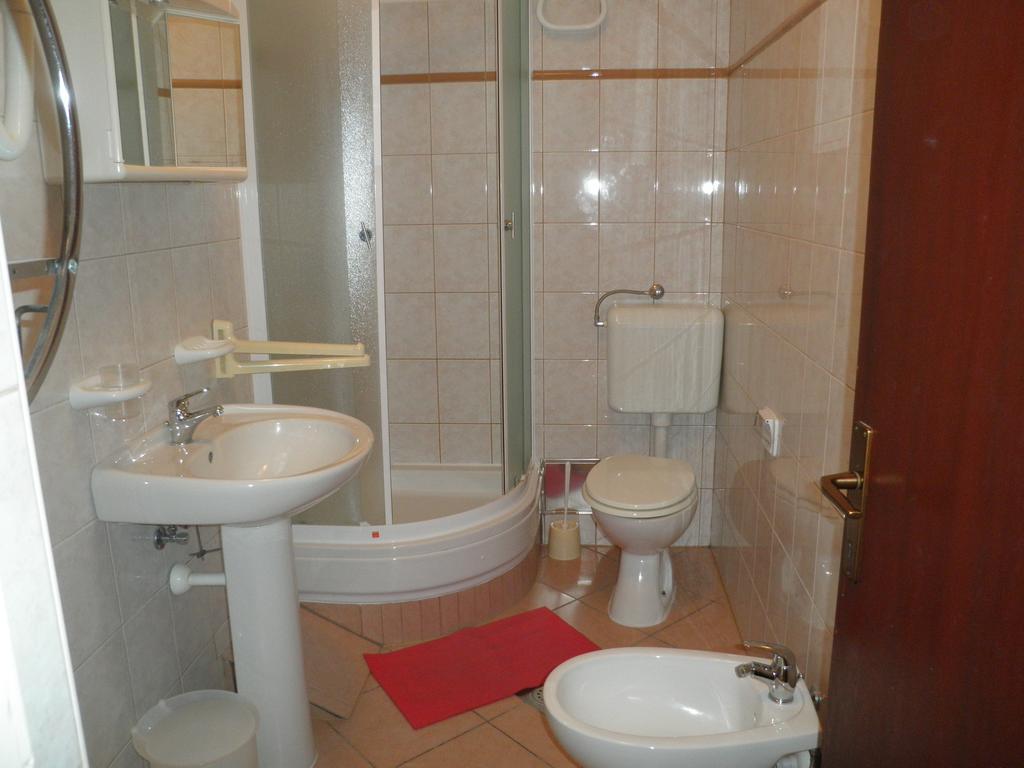 Apartments Andelina Pag Town Zewnętrze zdjęcie