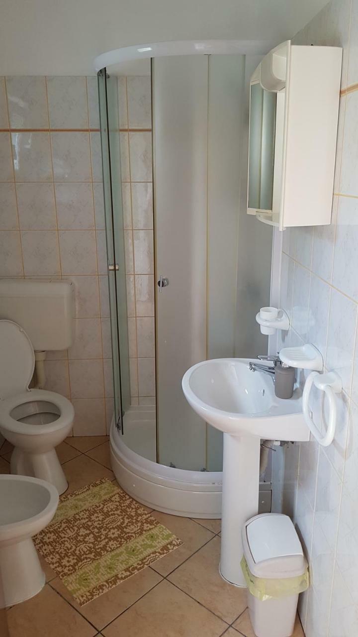 Apartments Andelina Pag Town Zewnętrze zdjęcie