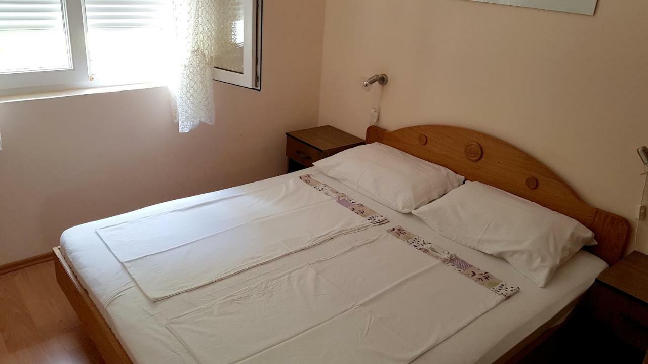 Apartments Andelina Pag Town Zewnętrze zdjęcie